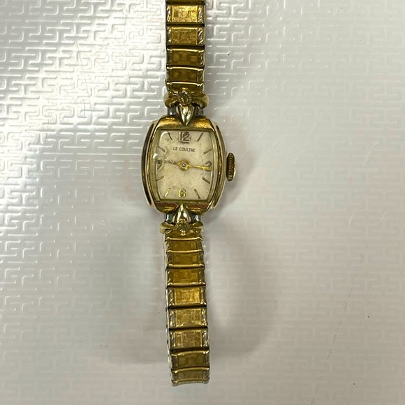 Vintage 1940s LeCoultre 10k Gold Case Ladies Watch - Picture 3 of 6